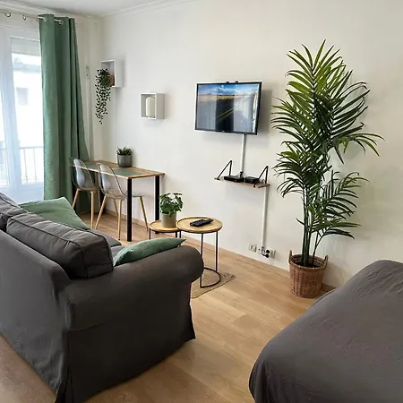 Апартаменты Cosy A 15min De Paris